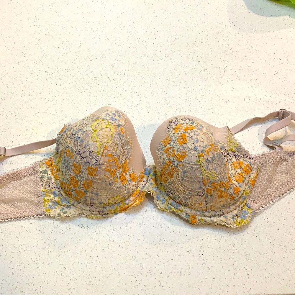 Victoria secret bra